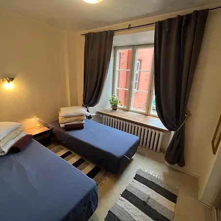 Zinc Old Town Hostal Tallin